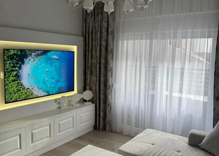 Exotic Apartment *